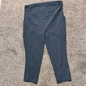 Lululemon Swift Speed High-rise Crop 21" Size 12 - Black